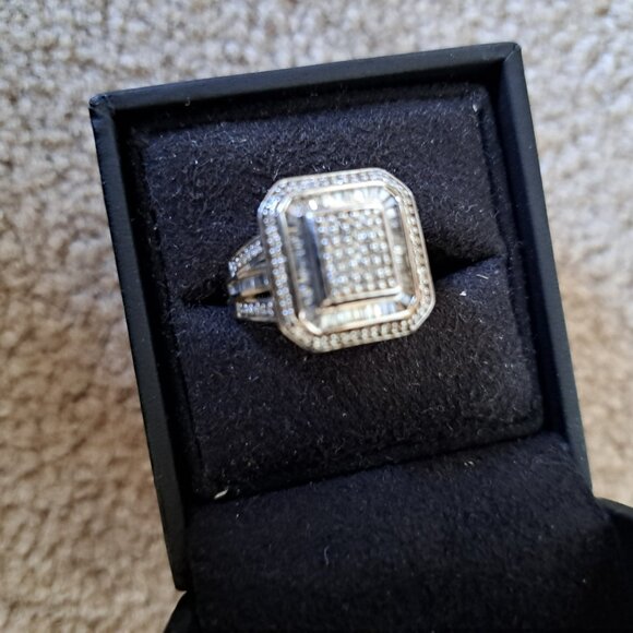 Steering Silver and 0.5 diamonds ring Size 7 - Picture 1 of 5
